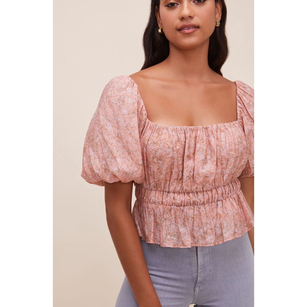 ASTR the Label Pink Floral Puff Sleeve Smocked Peplum Top | Size S